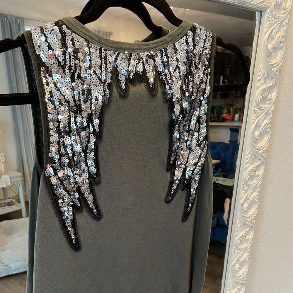 Express Sleeveless top